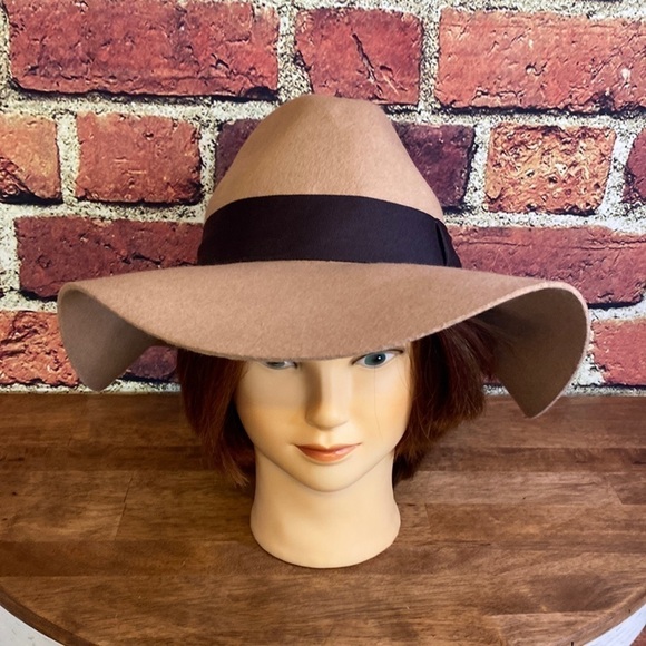 H&M Flare Wool Felt Fedora Neutral Tan with Black Ribbon - Picture 2 of 12